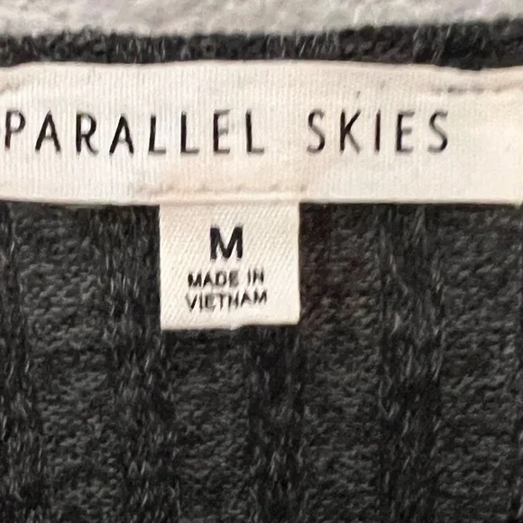 Parallel Skies Gray Textured Top - Picture 3 of 6